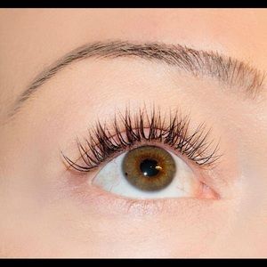 Meet your Posher, Monique